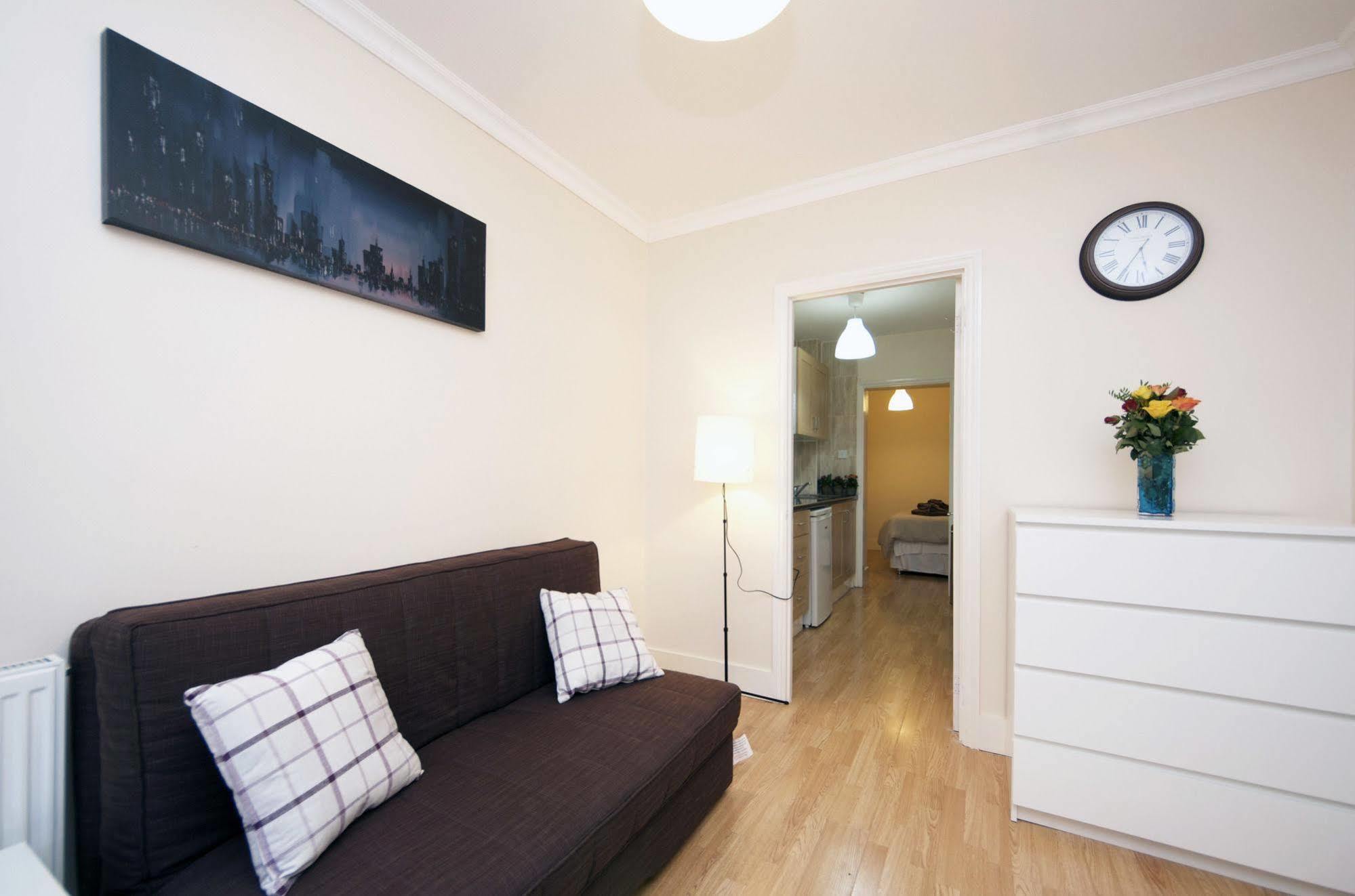W14 Apartments Лондон Екстер'єр фото