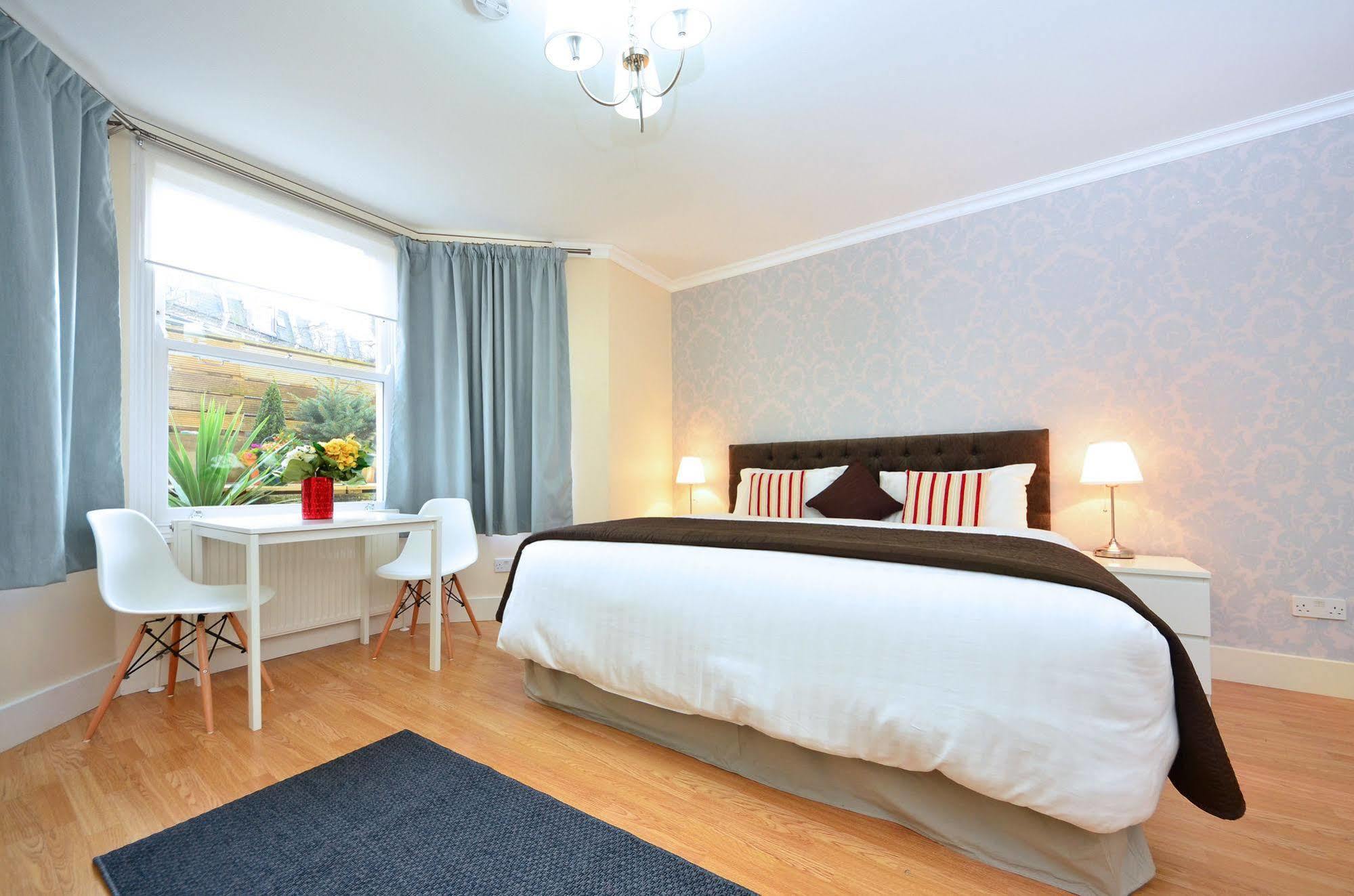 W14 Apartments Лондон Екстер'єр фото