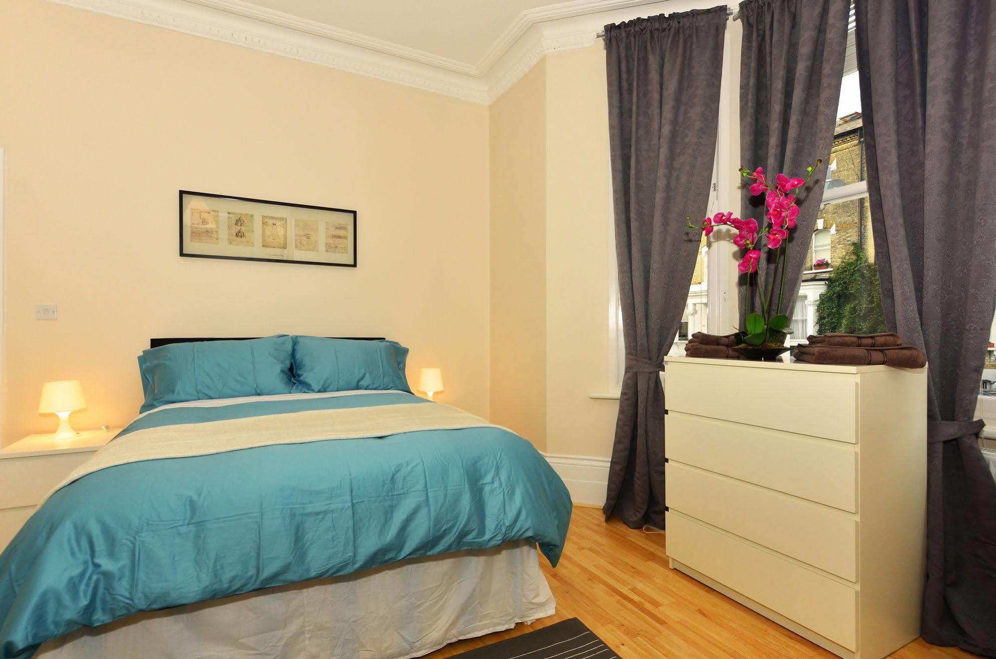 W14 Apartments Лондон Екстер'єр фото