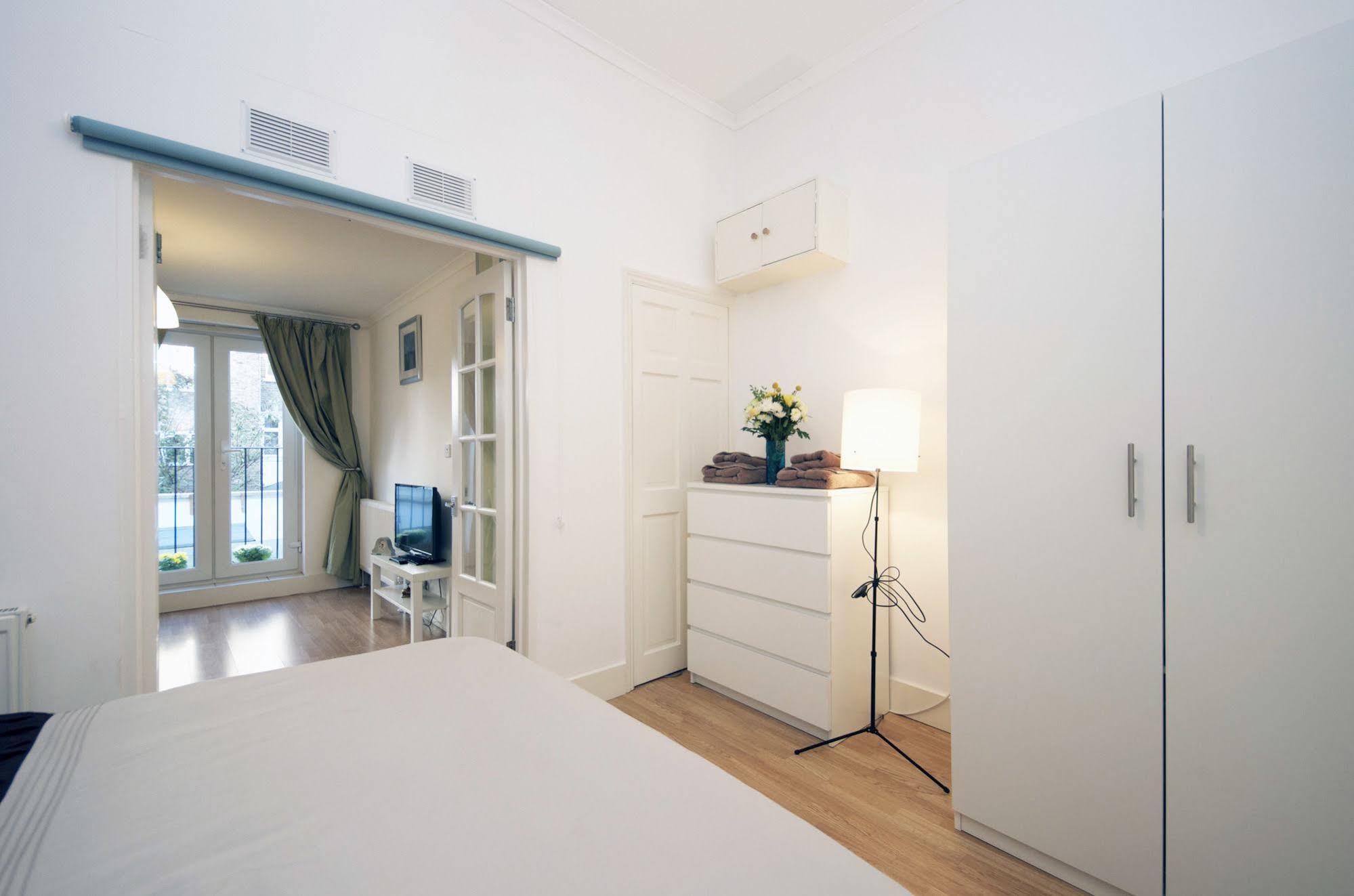 W14 Apartments Лондон Екстер'єр фото