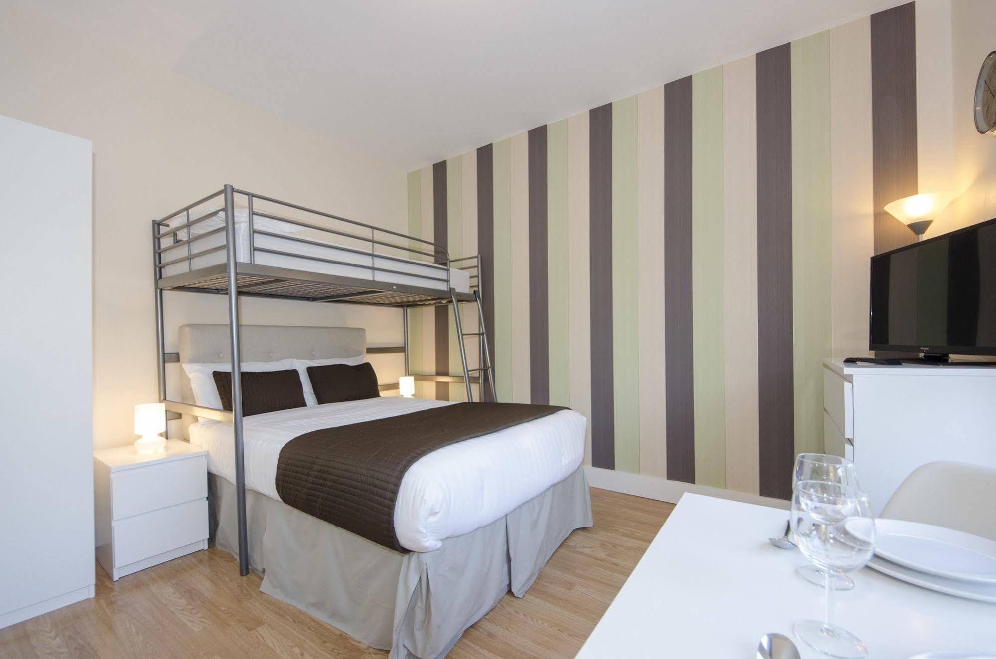 W14 Apartments Лондон Екстер'єр фото