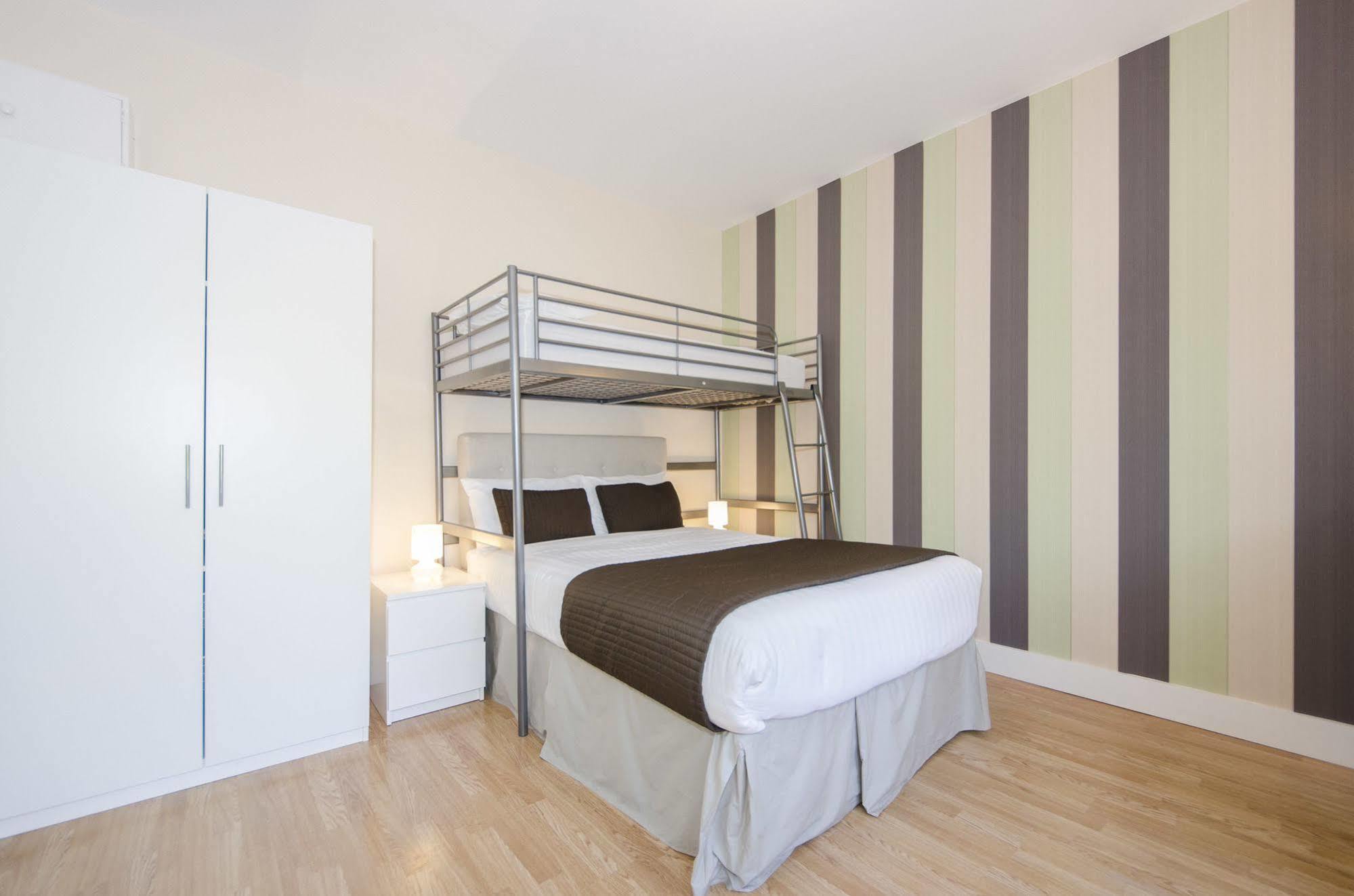 W14 Apartments Лондон Екстер'єр фото