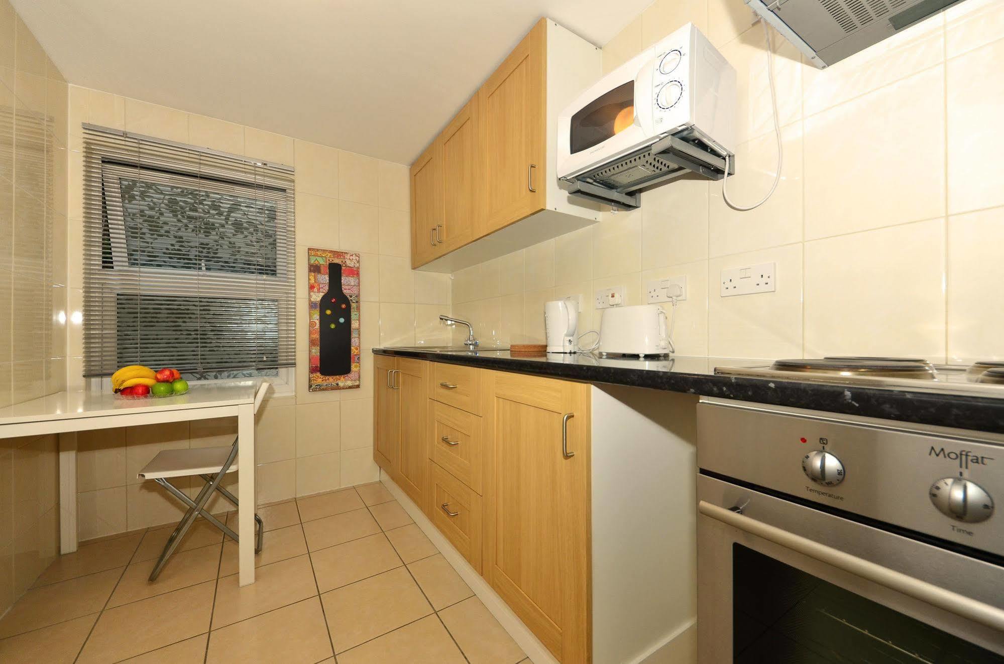 W14 Apartments Лондон Екстер'єр фото