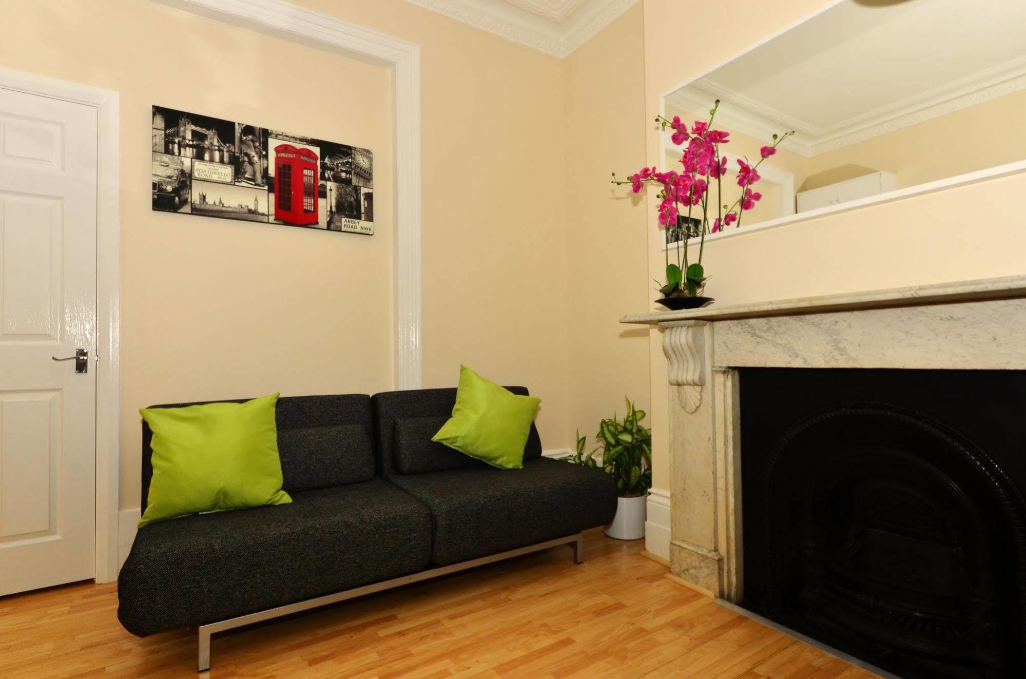 W14 Apartments Лондон Екстер'єр фото