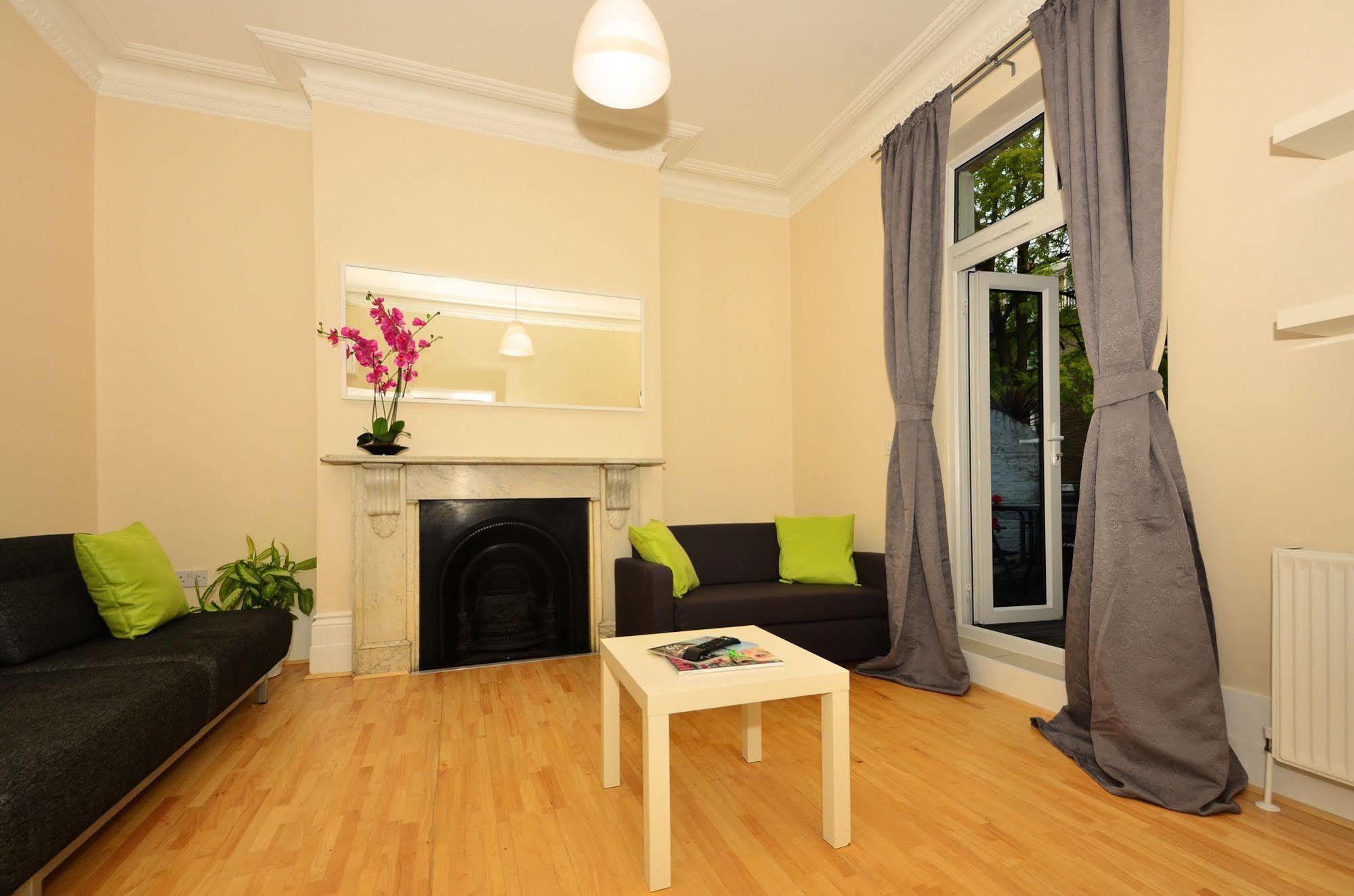 W14 Apartments Лондон Екстер'єр фото