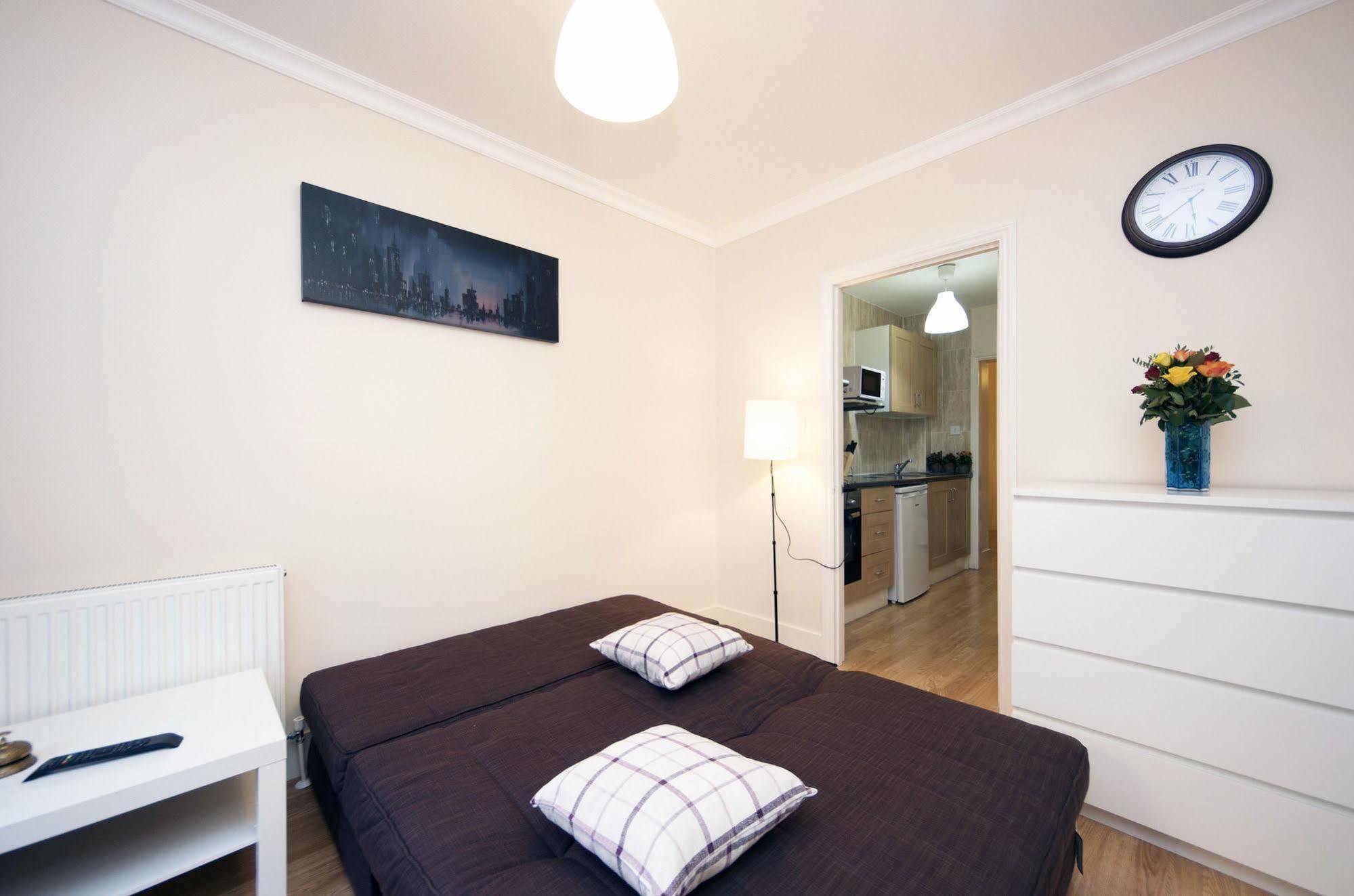 W14 Apartments Лондон Екстер'єр фото